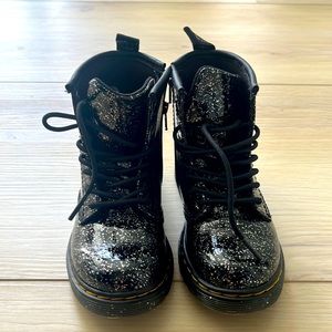 Toddler girl 10 black sparkle dock martins